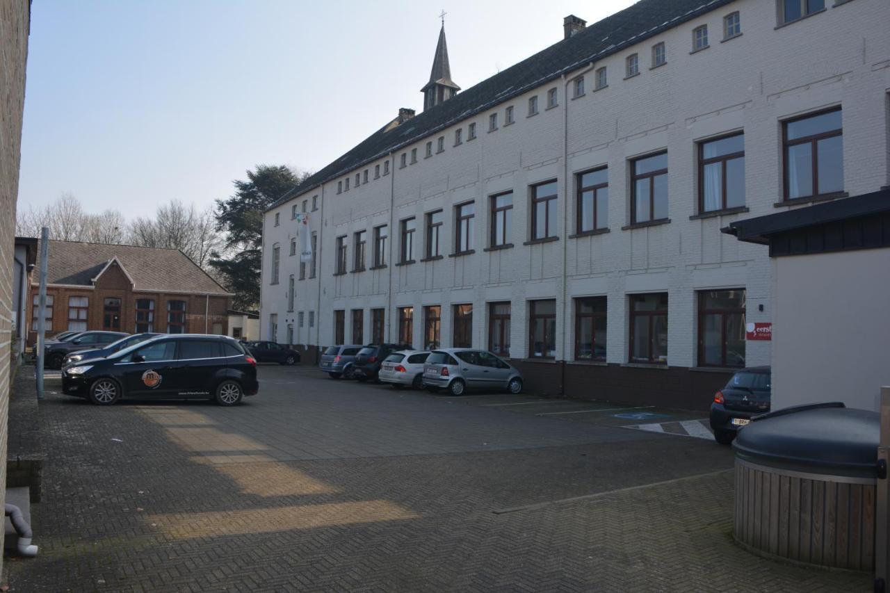 Готель Kloosterstraat40 Zottegem Екстер'єр фото